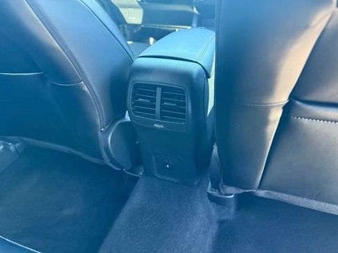 Used 2024 Ford Escape ST-Line image 12