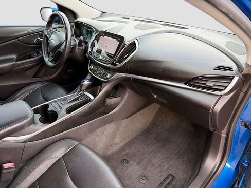 Used 2017 Chevrolet Volt Premier w/ Driver Confidence II Package image 30