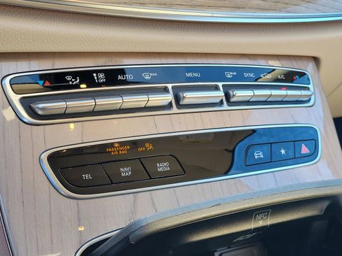 Used 2023 Mercedes-Benz E 450 Cabriolet image 26