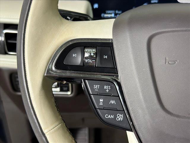 Used 2023 Lincoln Nautilus Black Label w/ Class II Trailer Tow Package AWD/4WD image 27