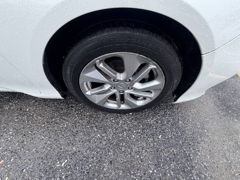Used 2018 Honda Accord LX image 32