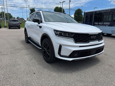 Used 2023 Kia Sorento SX AWD/4WD image 8
