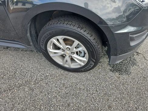 Used 2017 Chevrolet Equinox LS AWD/4WD image 10