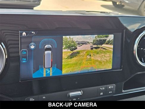 Used 2025 Mercedes-Benz Sprinter 2500 image 14