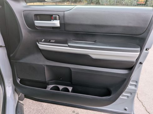 Used 2019 Toyota Tundra SR5 w/ SR5 Upgrade Package image 32