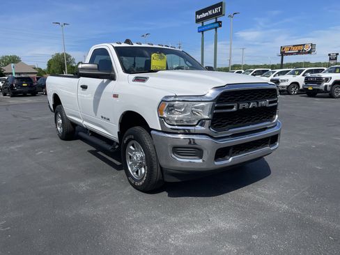 Used 2021 RAM 2500 Tradesman AWD/4WD image 2