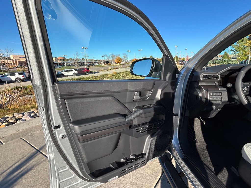 Used 2026 Toyota 4Runner SR5 AWD/4WD image 10