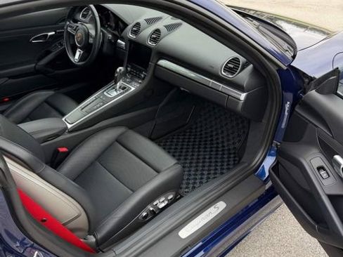 Used 2024 Porsche 718 Cayman S image 8