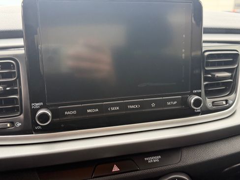 Certified 2021 Kia Rio S FWD image 8