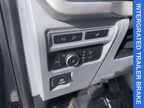 Used 2022 Ford F150 XLT w/ Equipment Group 302A High image 17