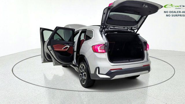 Used 2026 BMW X1 xDrive28i w/ Technology Package AWD/4WD image 16