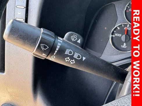 Used 2015 Chevrolet Express 2500 image 17