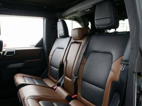 Used 2023 Ford Bronco Outer Banks image 31