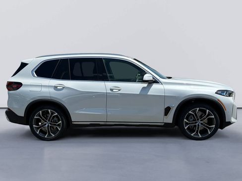 New 2026 BMW X5 xDrive40i AWD/4WD image 2