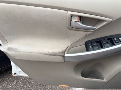 Used 2010 Toyota Prius Three FWD image 19