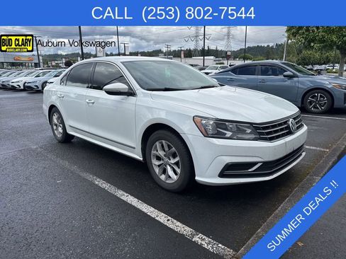Used 2016 Volkswagen Passat 1.8T S FWD image 4