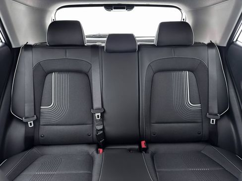 New 2026 Hyundai Venue SEL FWD image 25