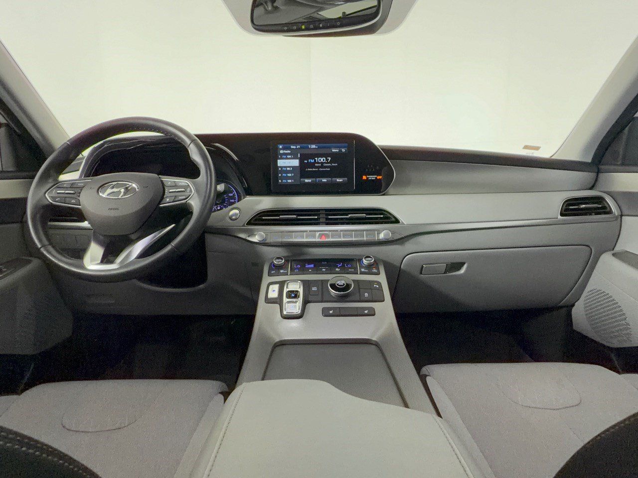Used 2020 Hyundai Palisade SEL w/ Convenience Package FWD image 17