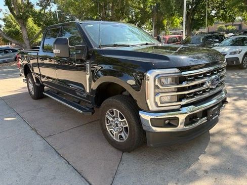 Used 2025 Ford F250 Lariat AWD/4WD image 6