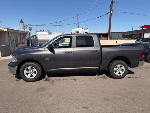 Used 2021 RAM 1500 Classic SLT RWD image 5