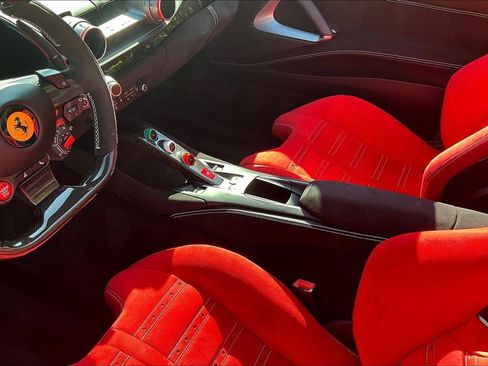 Used 2023 Ferrari 812 GTS RWD image 16