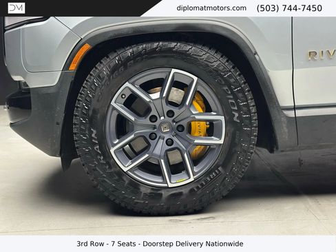 Used 2023 Rivian R1S Adventure image 43