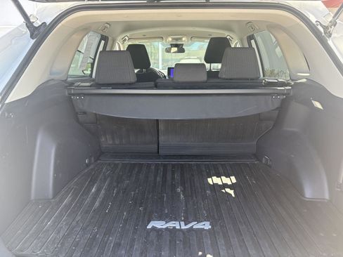 Used 2023 Toyota RAV4 LE AWD/4WD image 26