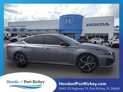 Used 2023 Nissan Altima 2.5 SR w/ SR Premium Package