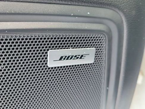 Used 2018 Porsche Macan Turbo image 12