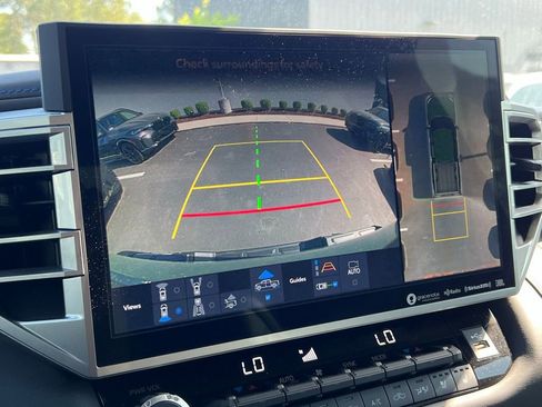 Used 2024 Toyota Tundra Platinum image 17