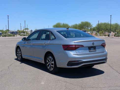 Used 2024 Volkswagen Jetta S FWD image 3