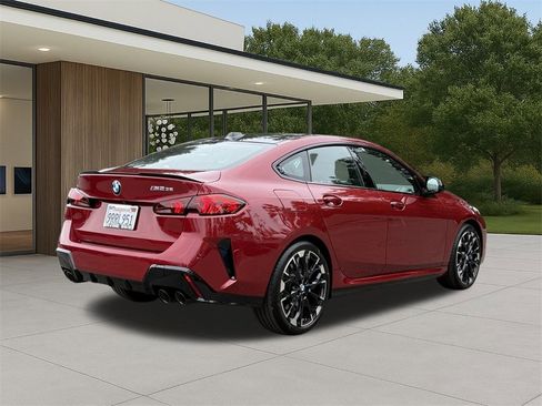 Used 2025 BMW M235i xDrive w/ Premium Package image 8