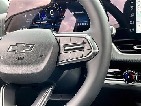 New 2027 Chevrolet Equinox LT w/ Convenience Package II FWD image 20