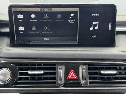 Used 2022 Genesis G70 2.0T image 25