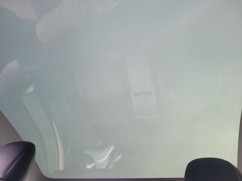 Used 2022 Tesla Model Y Performance image 14