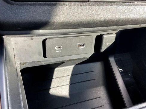 Used 2020 Land Rover Defender 110 X image 37