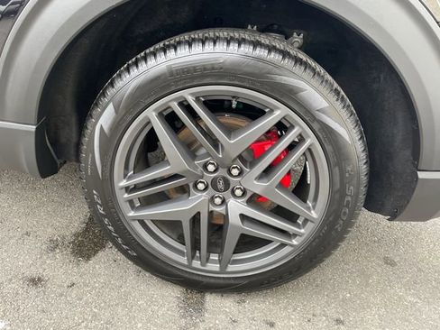 Used 2025 Ford Explorer ST-Line w/ ST-Line Street Pack image 17