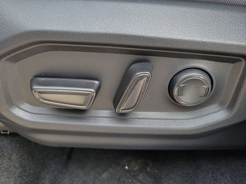 New 2025 Toyota Tundra SR5 w/ TRD Off-Road Package AWD/4WD image 13