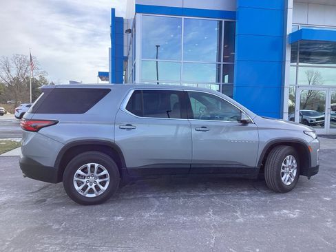 Used 2023 Chevrolet Traverse LS w/ Safety Package image 5