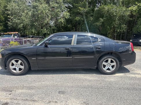 Used 2010 Dodge Charger SXT RWD image 3