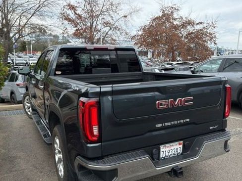 Used 2020 GMC Sierra 1500 SLT w/ SLT Premium Package image 2