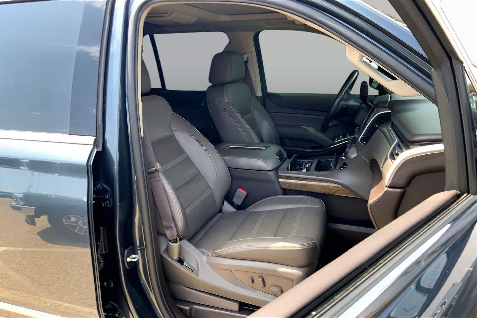 Used 2019 GMC Yukon Denali w/ Denali Ultimate Package AWD/4WD image 9