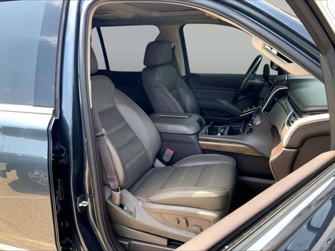 Used 2019 GMC Yukon Denali w/ Denali Ultimate Package AWD/4WD image 9