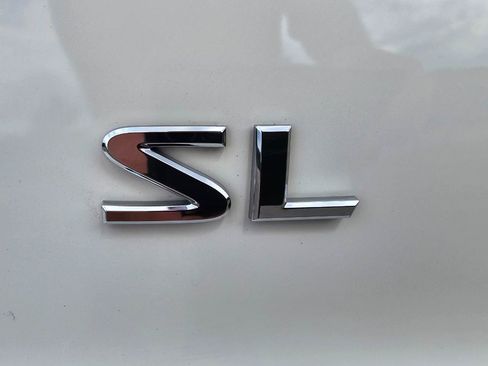 Used 2017 Nissan Juke SL FWD image 15