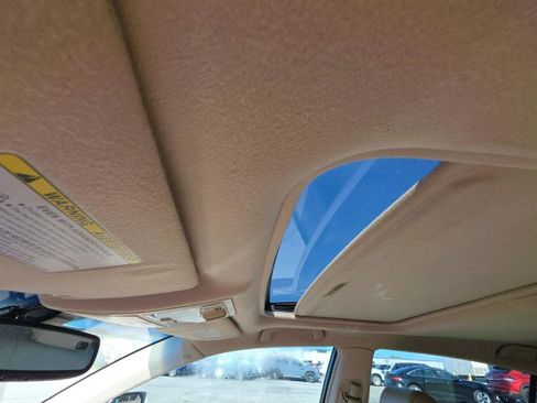Used 2010 Toyota Avalon Limited FWD image 19