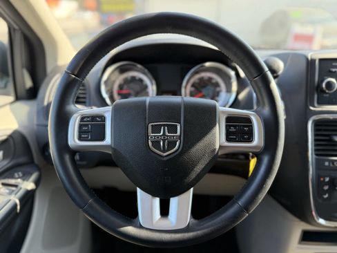 Used 2015 Dodge Grand Caravan SE w/ Quick Order Package 29E SE image 15