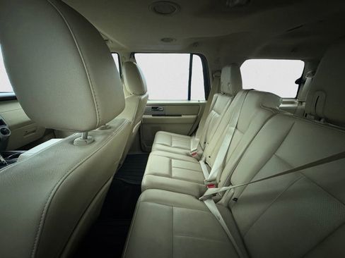 Used 2017 Ford Expedition Limited w/ Equipment Group 301A image 8