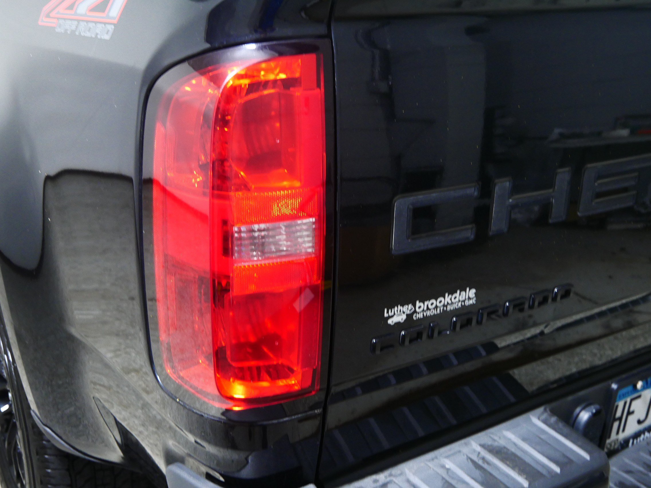 Used 2022 Chevrolet Colorado Z71 w/ Trail Boss Package AWD/4WD image 17