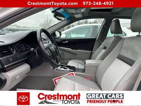 Used 2013 Toyota Camry XLE w/ Leather Pkg image 17
