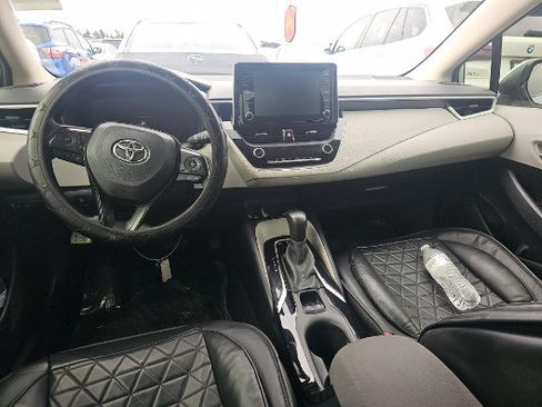 Used 2020 Toyota Corolla LE FWD image 10